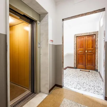Cucchiari 8a Lägenhet Modena